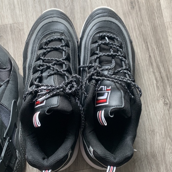 Sneaker Bundle Sale Nike Huarches and Filas - Picture 6 of 6